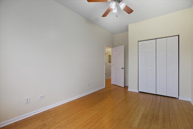 Building Photo - 56 E 50th St