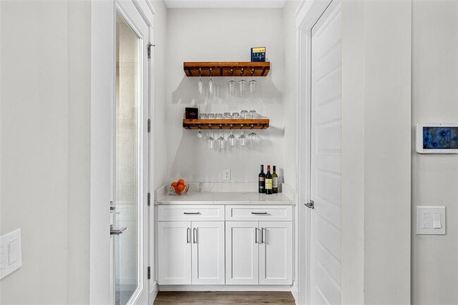 Building Photo - 1275 Michigan Ave