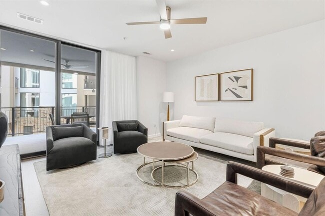 Building Photo - 82 Island Dr