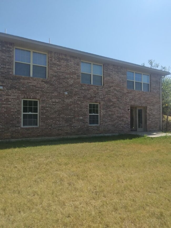 Building Photo - 902 NW 66th St