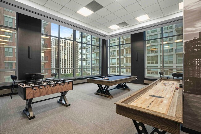 Building Photo - 1265 S Michigan Ave