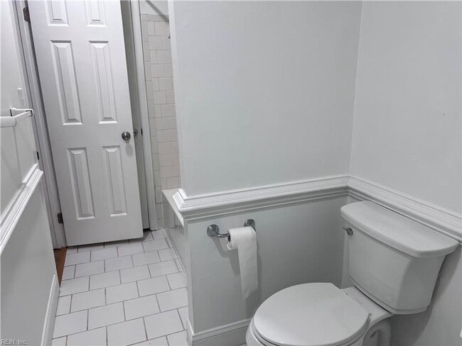 Building Photo - 947 Wildwood Square Ct