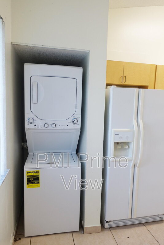 Building Photo - 6425 SW 130th Pl