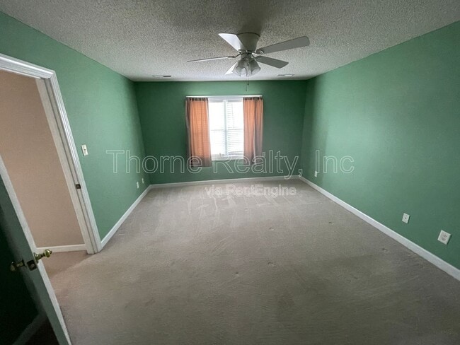 Building Photo - 133 Juniper Ct