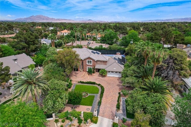 Building Photo - 7001 Alamitos Cir