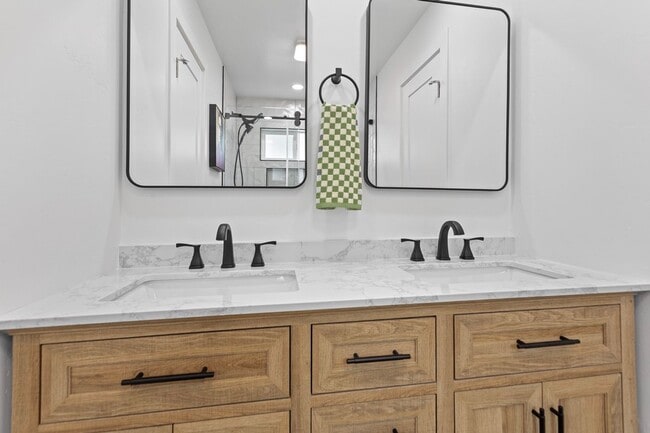 Building Photo - Major upgrades coming before move in!