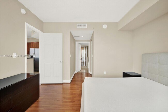 Building Photo - 1300 Ponce de Leon Blvd