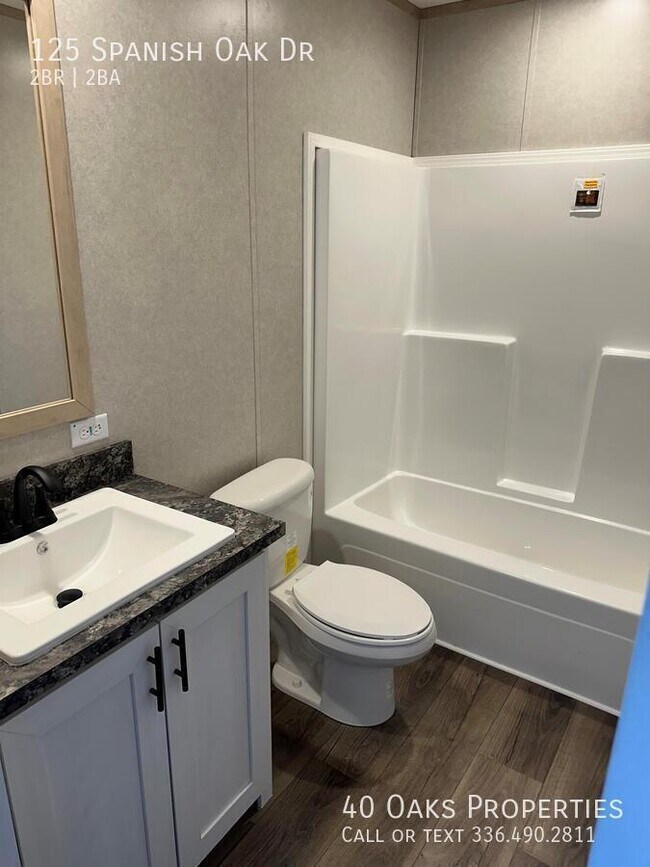 Building Photo - 125 Spanish Oak Dr