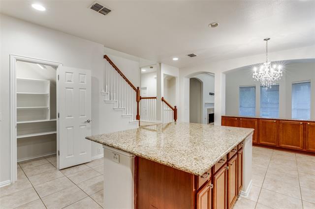 Building Photo - 592 Burning Oak Dr