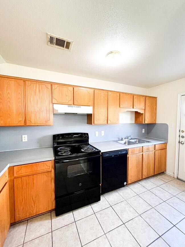 Building Photo - 4207 July Dr