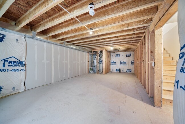 Building Photo - 3153 N Stardew St