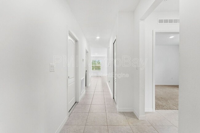 Building Photo - 4081 Calendula Dr