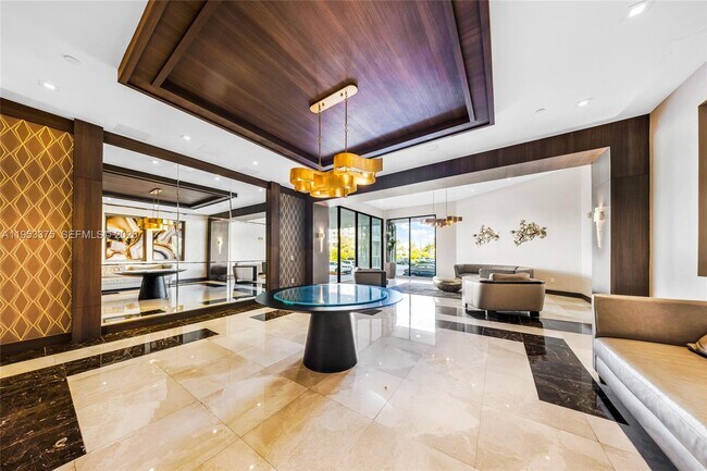 Building Photo - 20515 E Country Club Dr