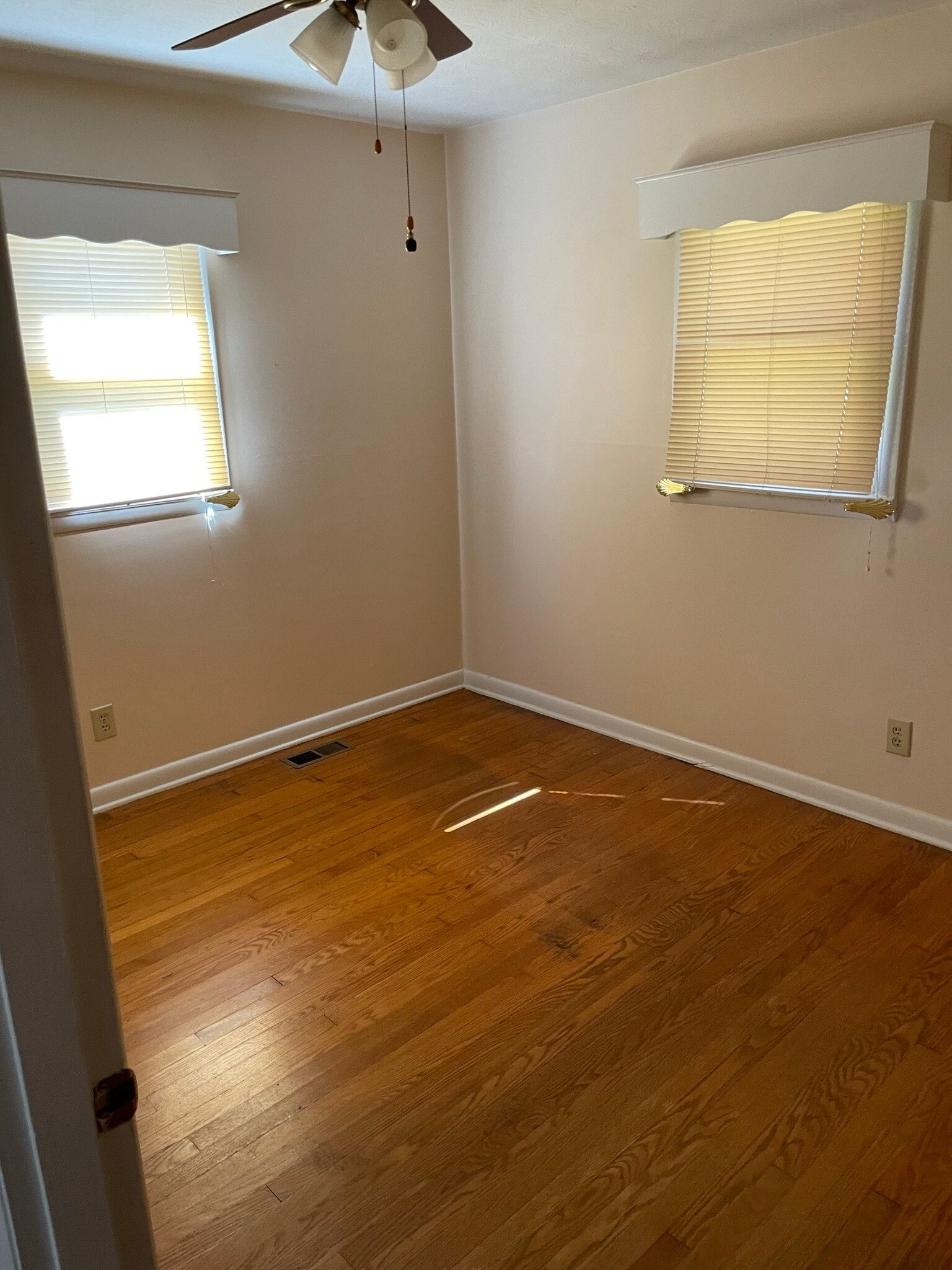 Third Bedroom - 208 Bishop St