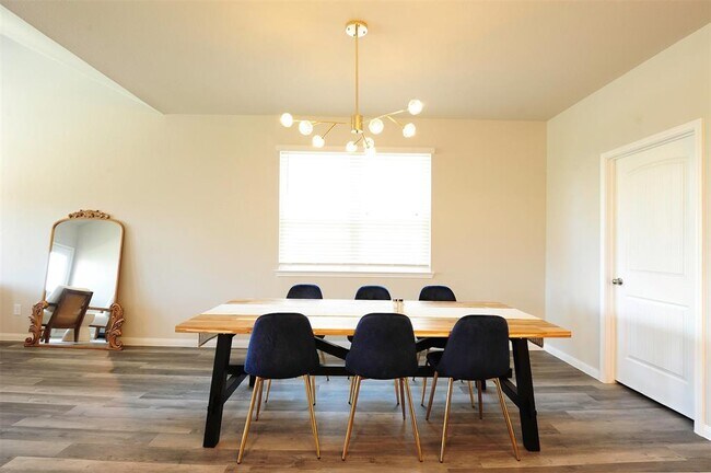 Building Photo - 24930 Adami Veduta Ct