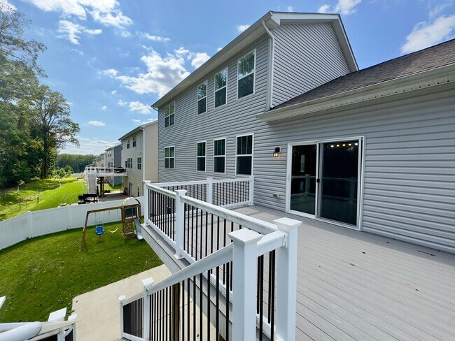 Building Photo - Charming 4 Bedroom/2.5 Bathroom Home in Bel Air, MD!
