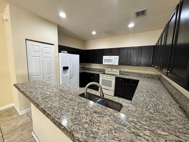 Building Photo - 9136 SW 227th Terrace