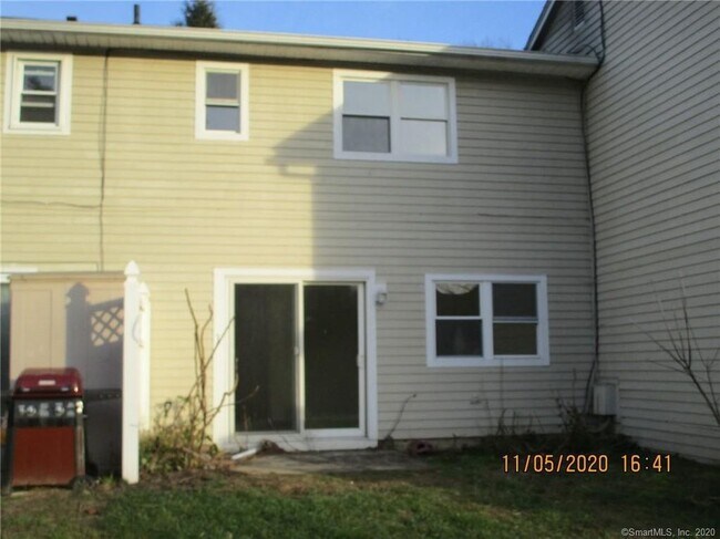 Building Photo - 38 Sunny Valley Rd