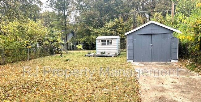 Building Photo - 1267 Englewood St