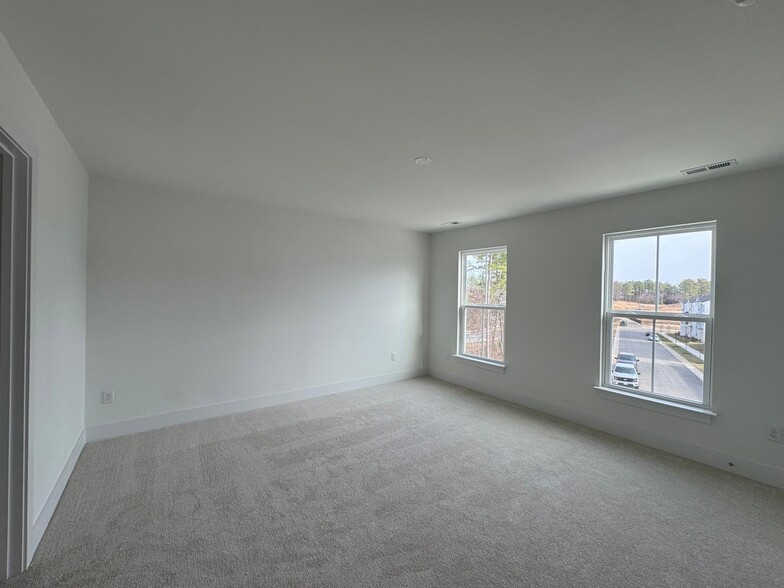 Building Photo - 6606 Sunrise Oasis Ln