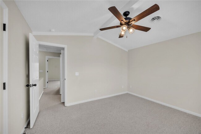 Building Photo - 103 Sunningdale Ct