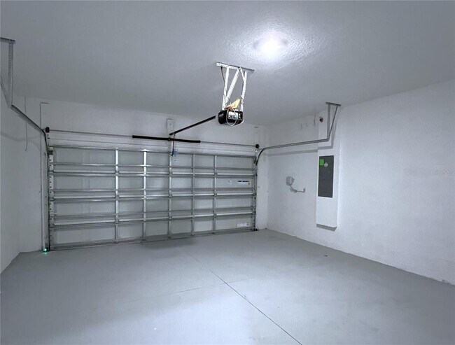 Building Photo - 4048 Redbridge Lp