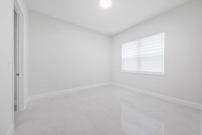 Building Photo - 5432 Pecan Dr