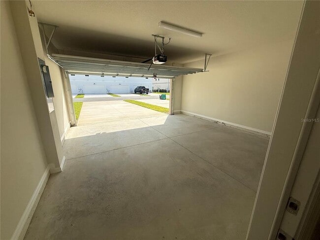 Building Photo - 6400 Tabebuia Pkwy