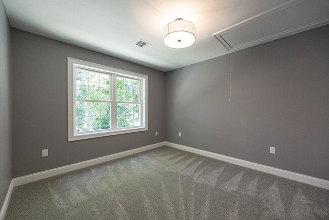 Building Photo - 122 Canal St