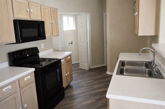 Building Photo - AVAILABLE SOON!