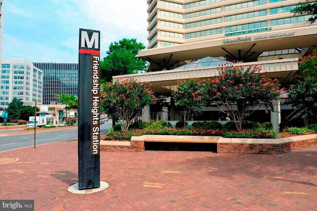 Building Photo - 4515 Willard Ave