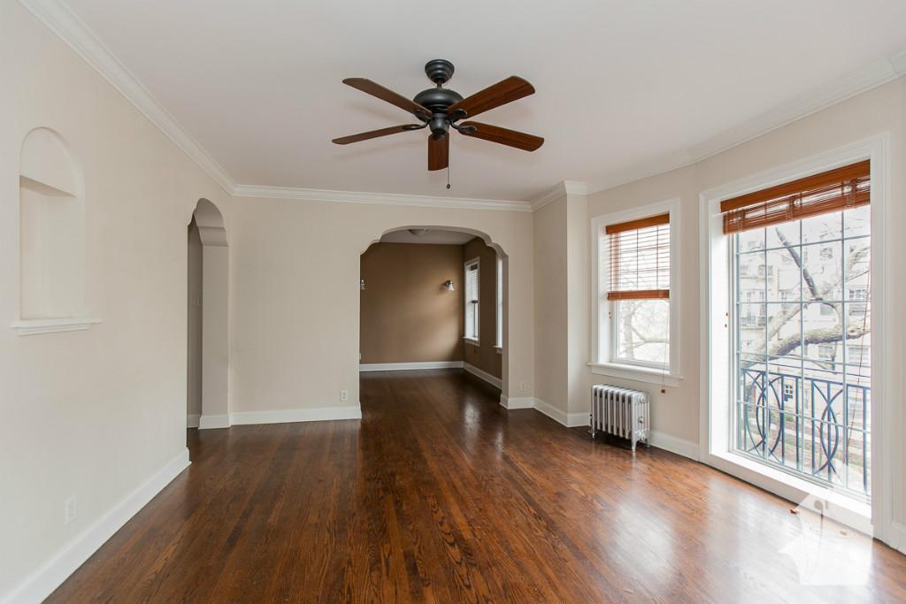 Building Photo - 4830 N Paulina St