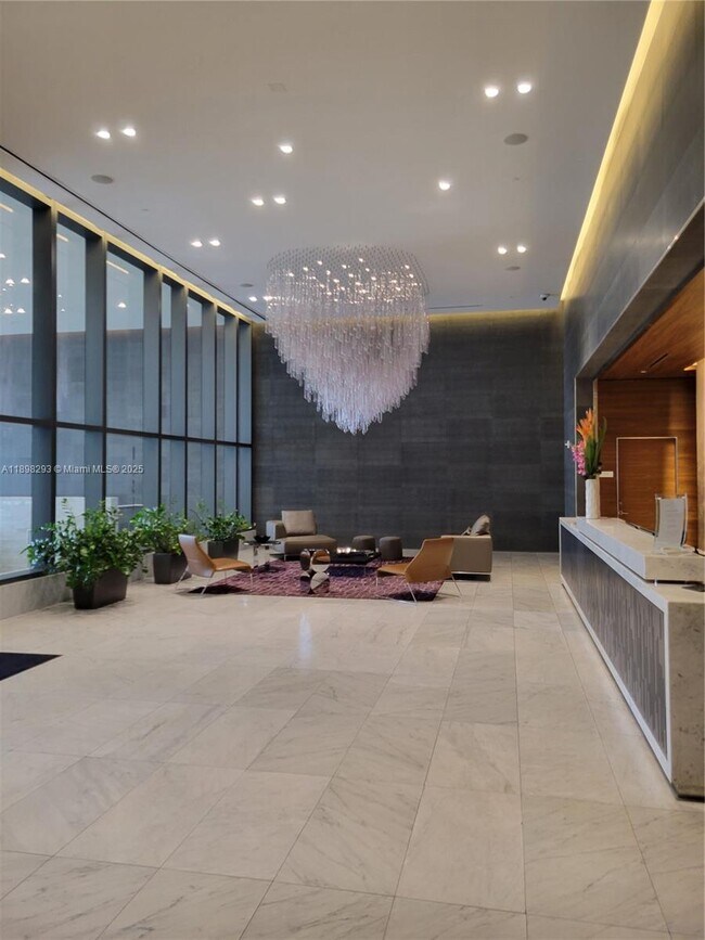 Building Photo - 88 SW 7th St