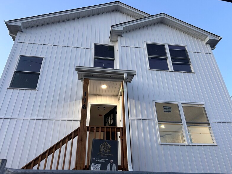 Building Photo - 116 Sherwood St