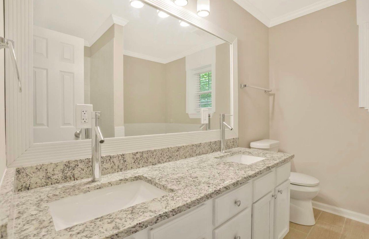 Building Photo - 4009 Melvin Dr SW