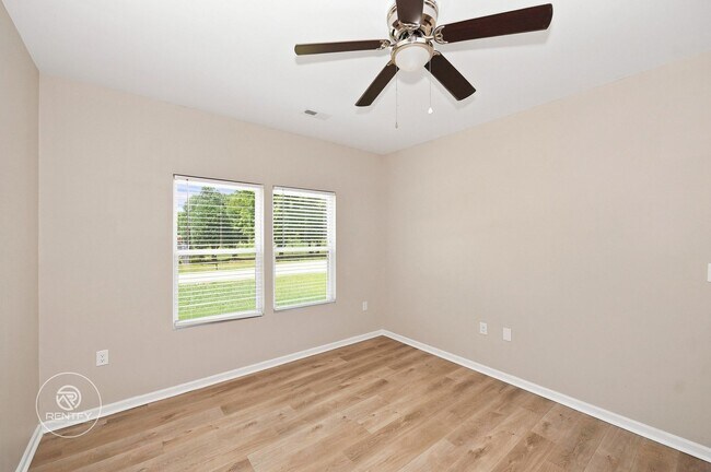 Building Photo - 515 Correll St