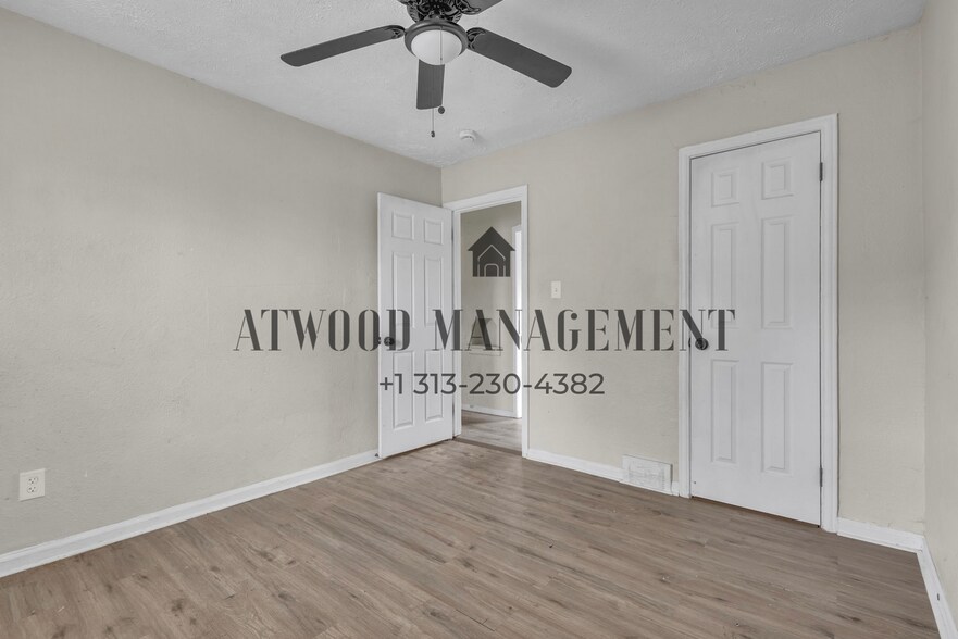 Building Photo - This beautifully updated 3-bedroom, 1-bath single-family home is ready for move-in!