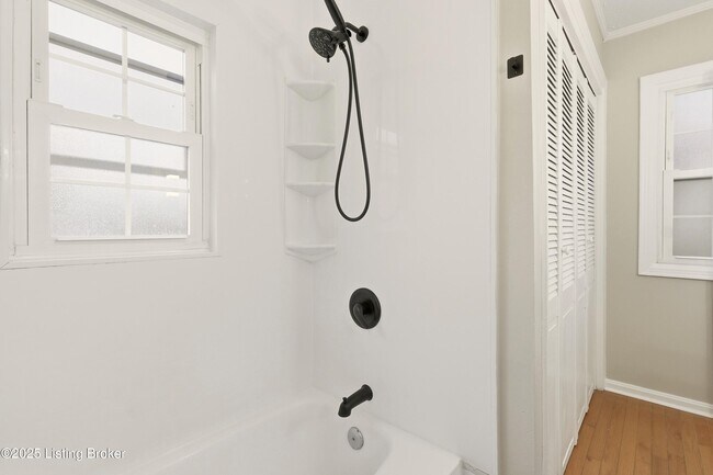 Building Photo - 7173 Beechland Ave