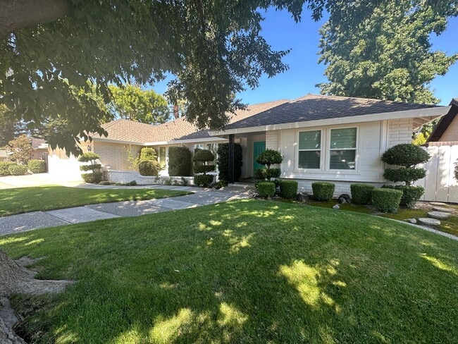Building Photo - 2601 Bardolino Ln