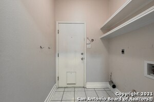 Building Photo - 2403 Enfield Grove Dr