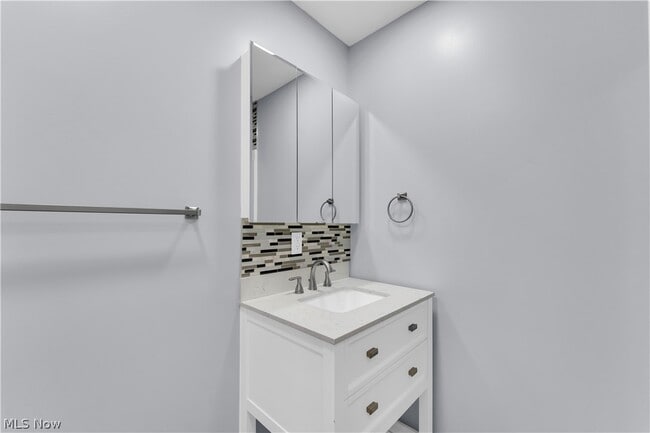 Building Photo - 797 E Market St