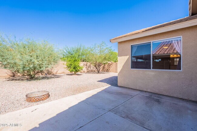 Building Photo - 3324 W Maldonado Rd