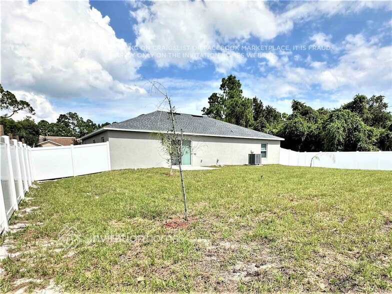 Building Photo - 1630 Sadigo St SE