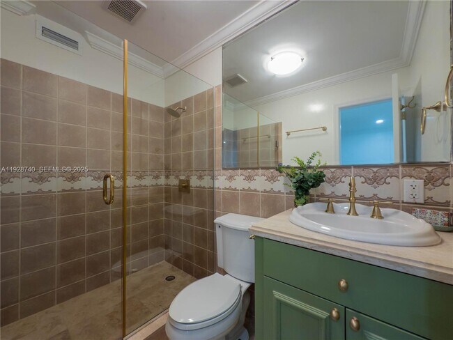 Building Photo - 730 SW 80th St