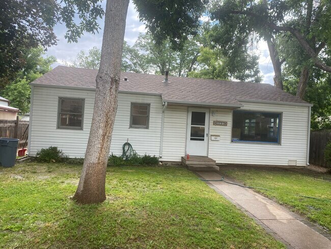 Building Photo - 624 Colorado St