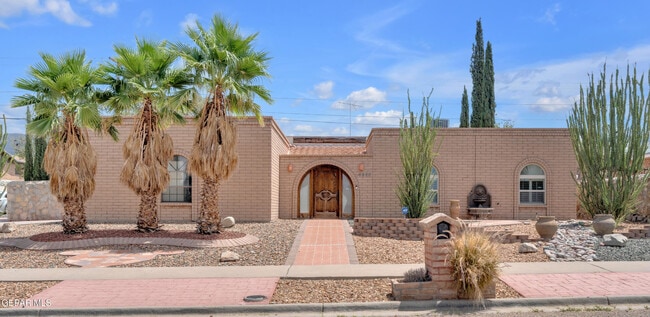 Primary Photo - 6820 Villa Hermosa Dr