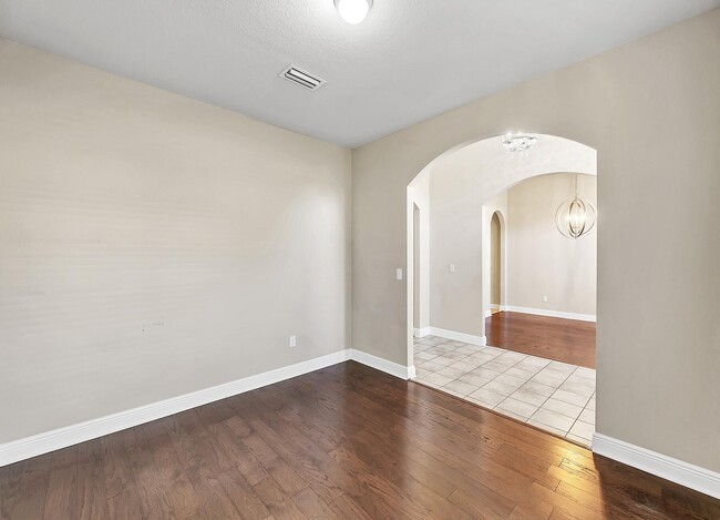 Building Photo - 3589 Autumn Woods Dr