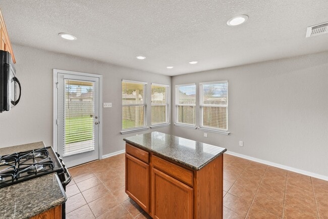 Building Photo - 21615 Mt Elbrus Way