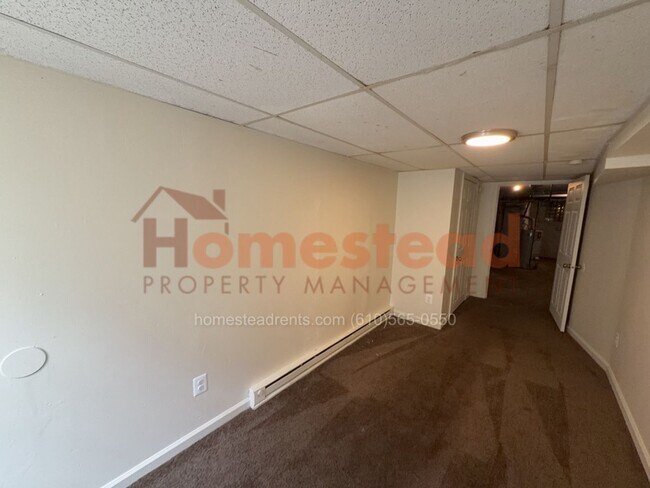 Building Photo - 356 Huntley Rd