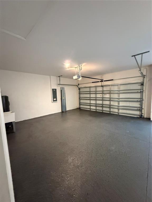 Building Photo - 408 Bahia Grande Ave